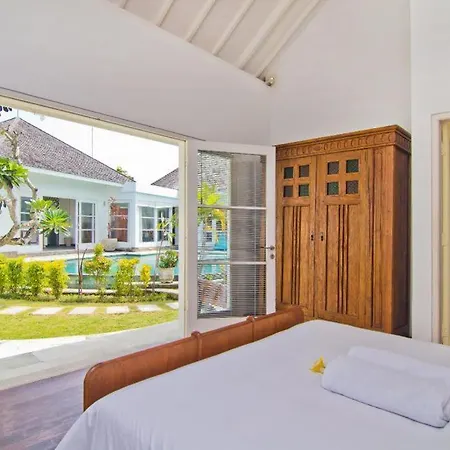 Batubolong Residence