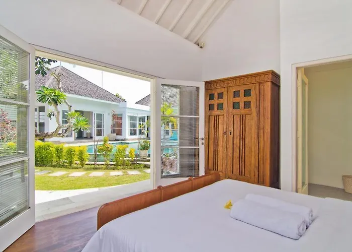 Batubolong Residence * Canggu